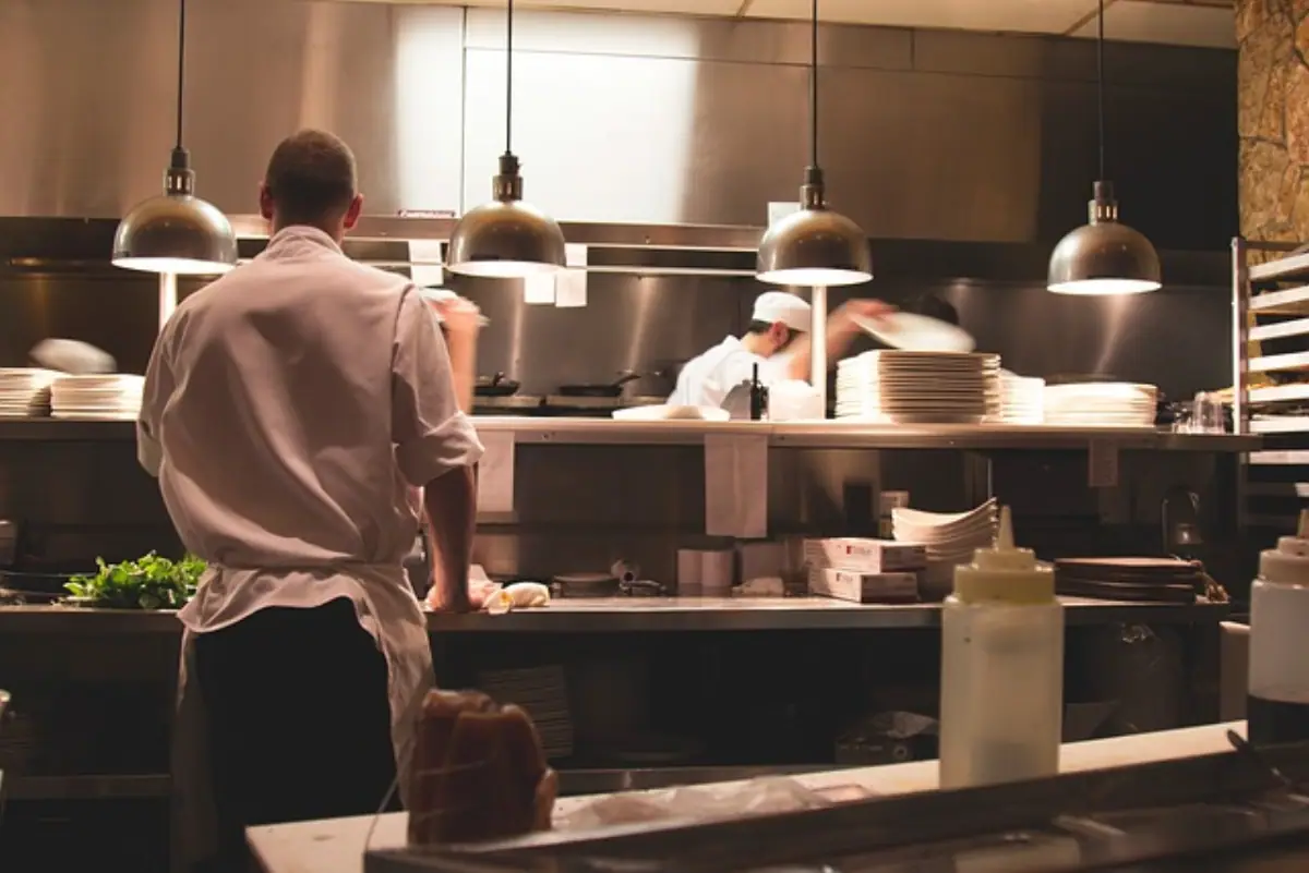 Come creare una cucina di successo: dalle materie prime alla gestione del menu