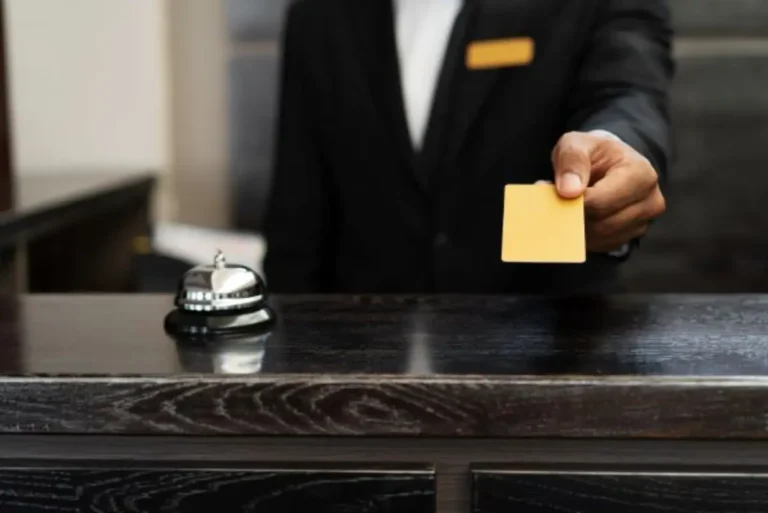 Guida per la gestione delle prenotazioni e del revenue management: Consigli su come ottimizzare le prenotazioni e la gestione dei prezzi per massimizzare i profitti e la capacità della tua struttura
