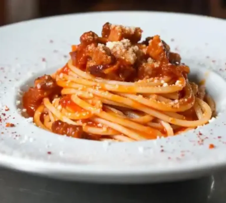Pasta all’Amatriciana Autentica: La Ricetta Tradizionale di Amatrice Passo per Passo